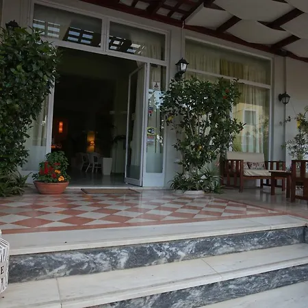 Hotel Oassis Kassiopi