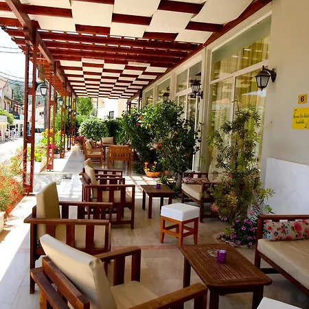 Hotel Oassis Kassiopi